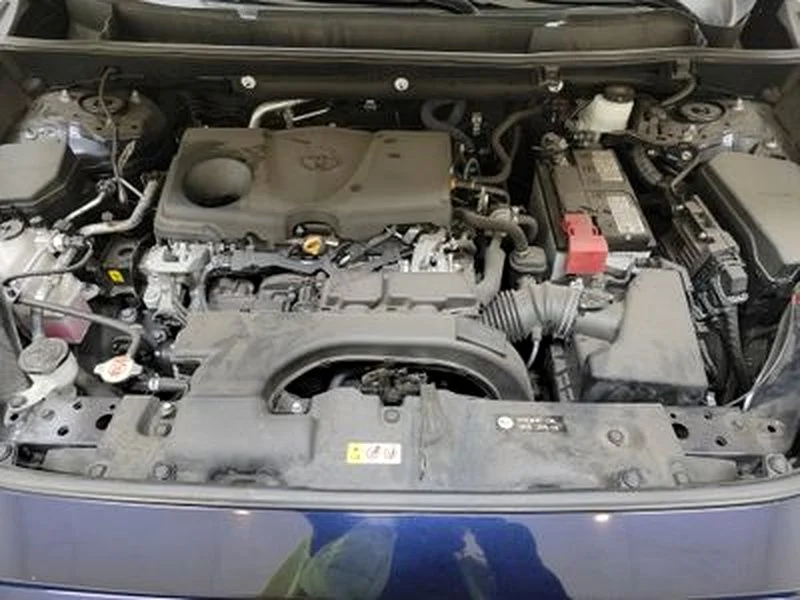 Used 2021 Blue Toyota XLE Premium image 15