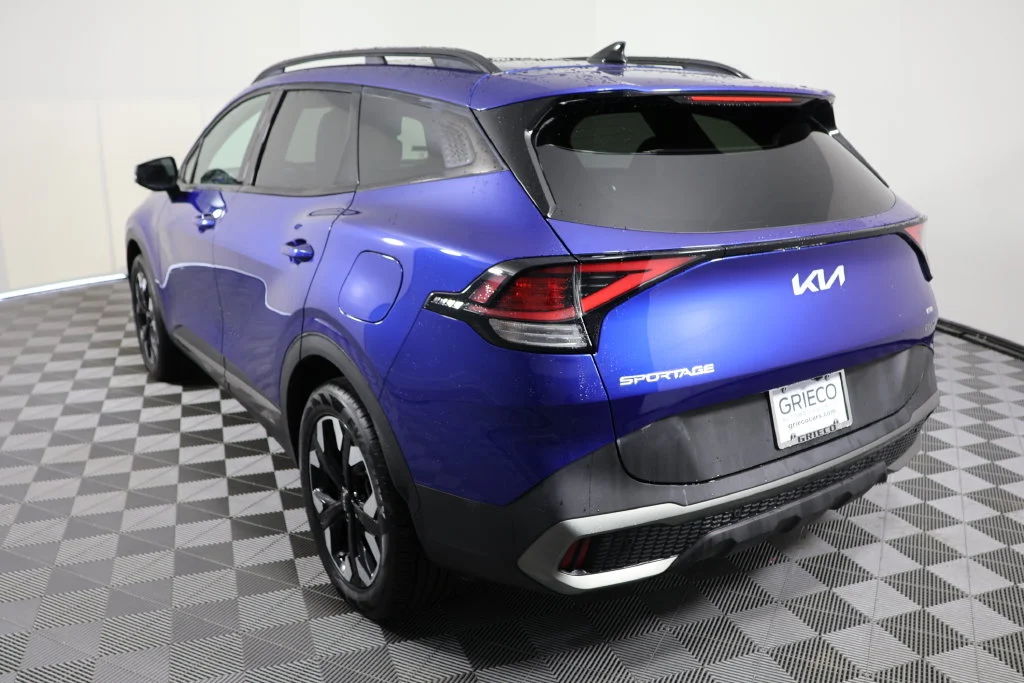 Used 2023 Sapphire Blue Kia X-Line image 6