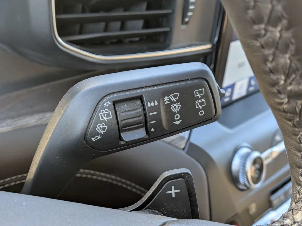 Used 2020 Silver Metallic Ford Platinum image 24