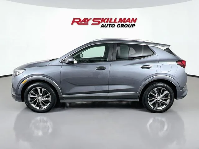 Used 2022 Gray Buick Preferred image 4