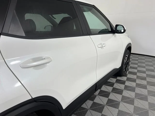 New 2026 White Kia S image 9