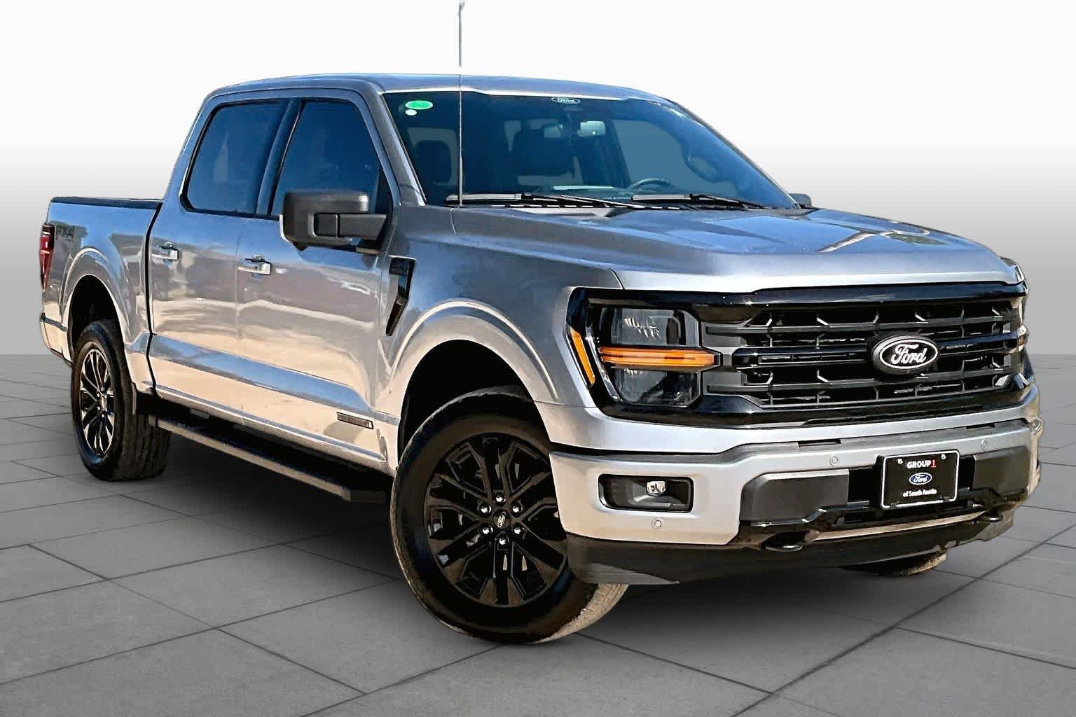Certified Used 2024 Iconic Silver Metallic Ford XLT image 3