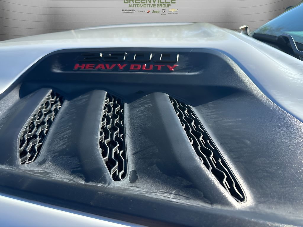 New 2026 Bright White Clear-Coat Exterior Paint RAM Rebel Hemi 4x4 image 10