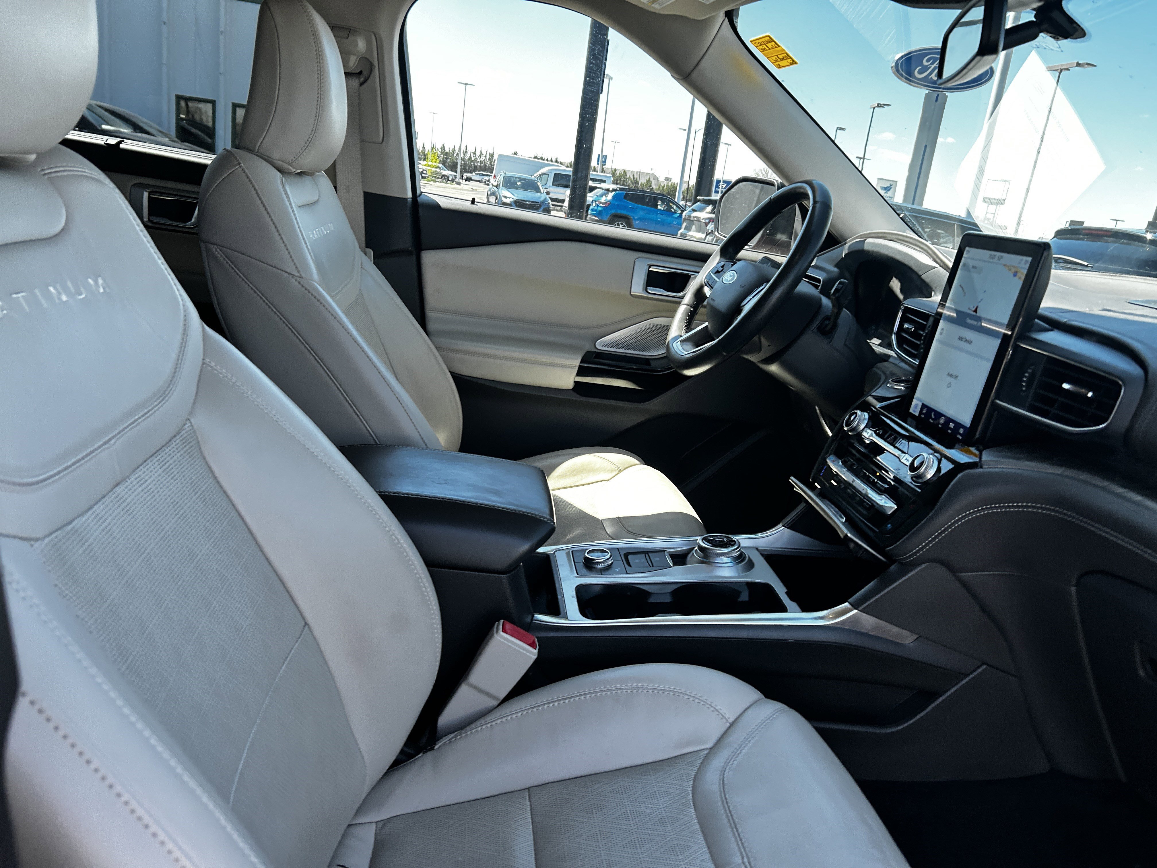 Used 2022 Red Metallic Ford Platinum image 12