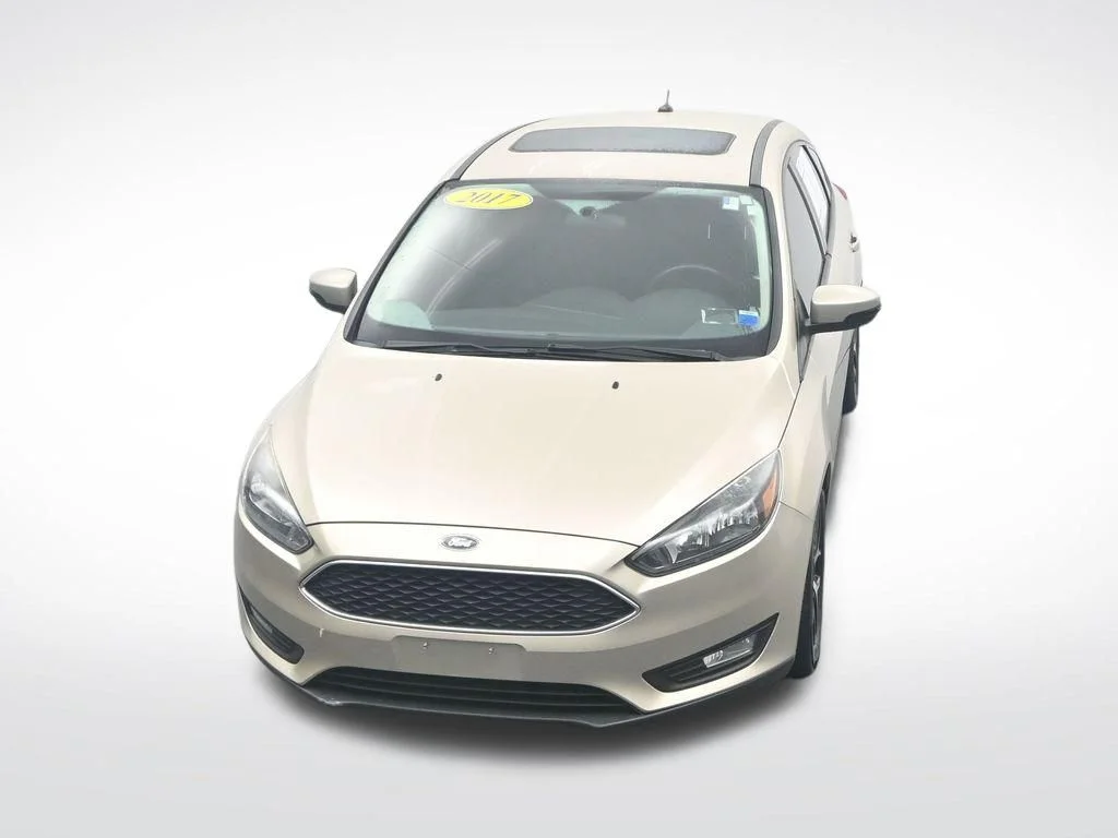 Used 2017 White Gold Metallic Ford SEL image 35