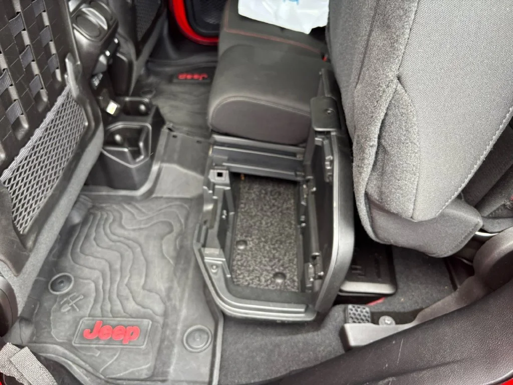 Used 2020 Red Jeep Rubicon image 39