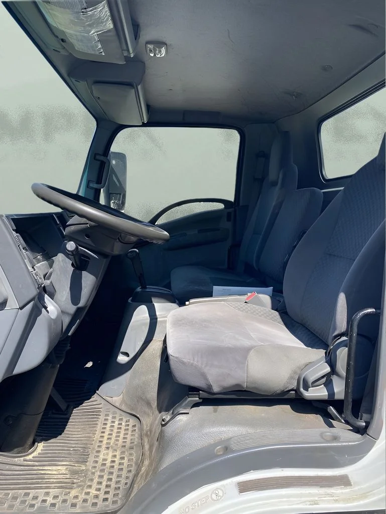 Used 2011  Isuzu NPR HD DSL REG image 10