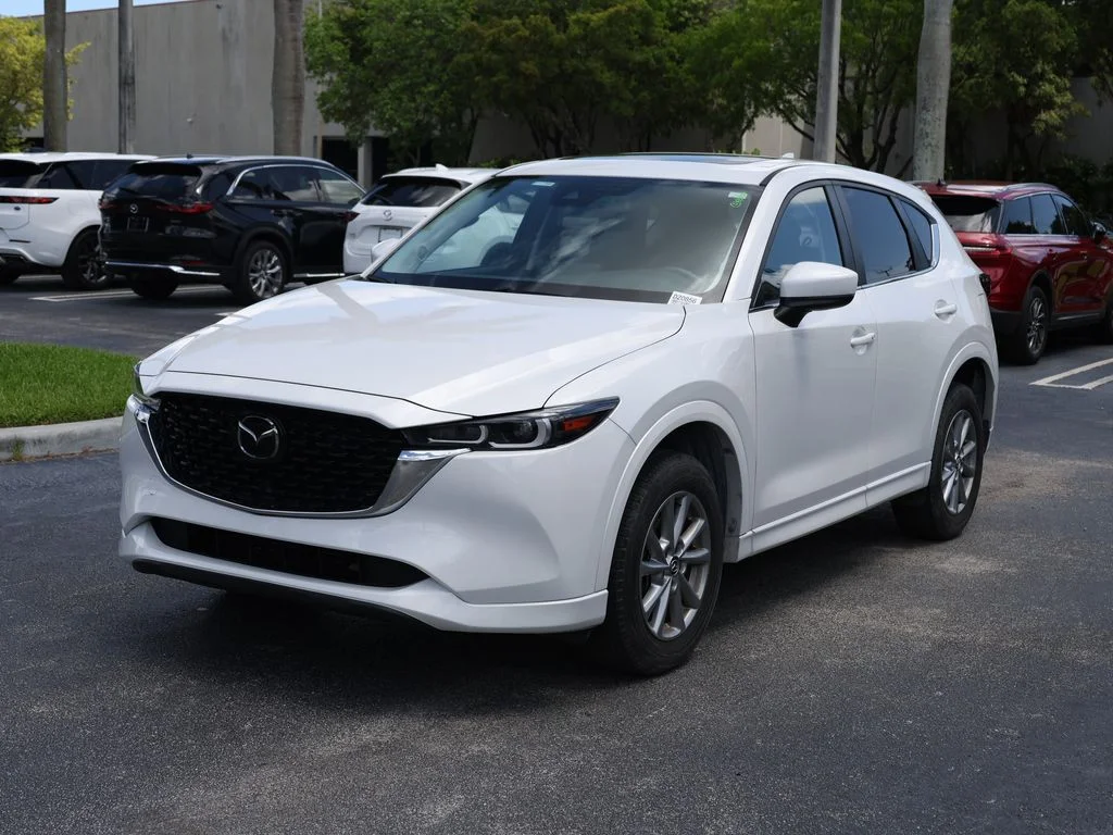 2024 Mazda CX-5 S Preferred package Auto AWD's photo