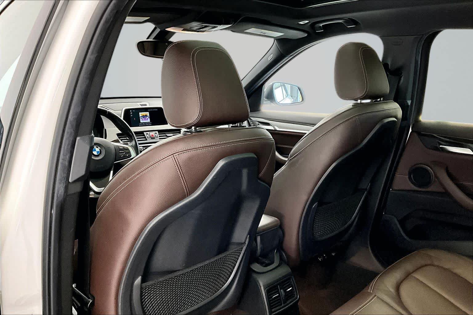 Used 2018 Alpine White BMW xDrive28i image 12