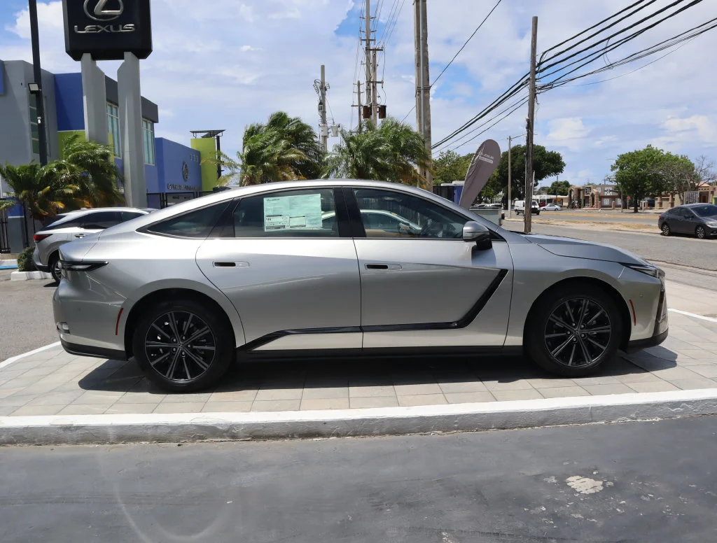 New 2026  Lexus 350h Premium image 4