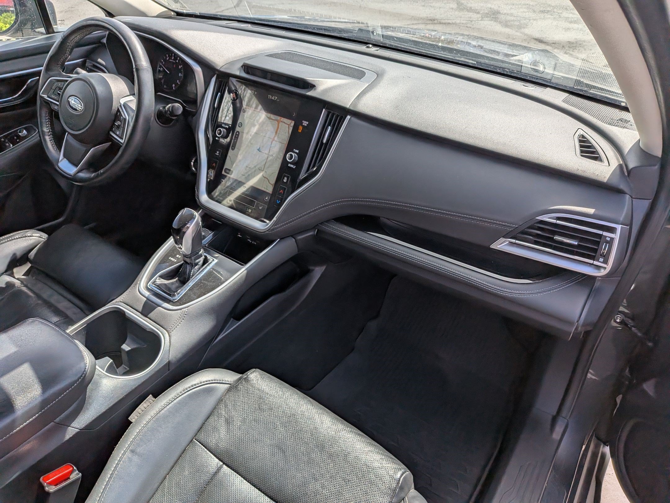 Used 2020 Magnetite Gray Metallic Subaru Limited image 33