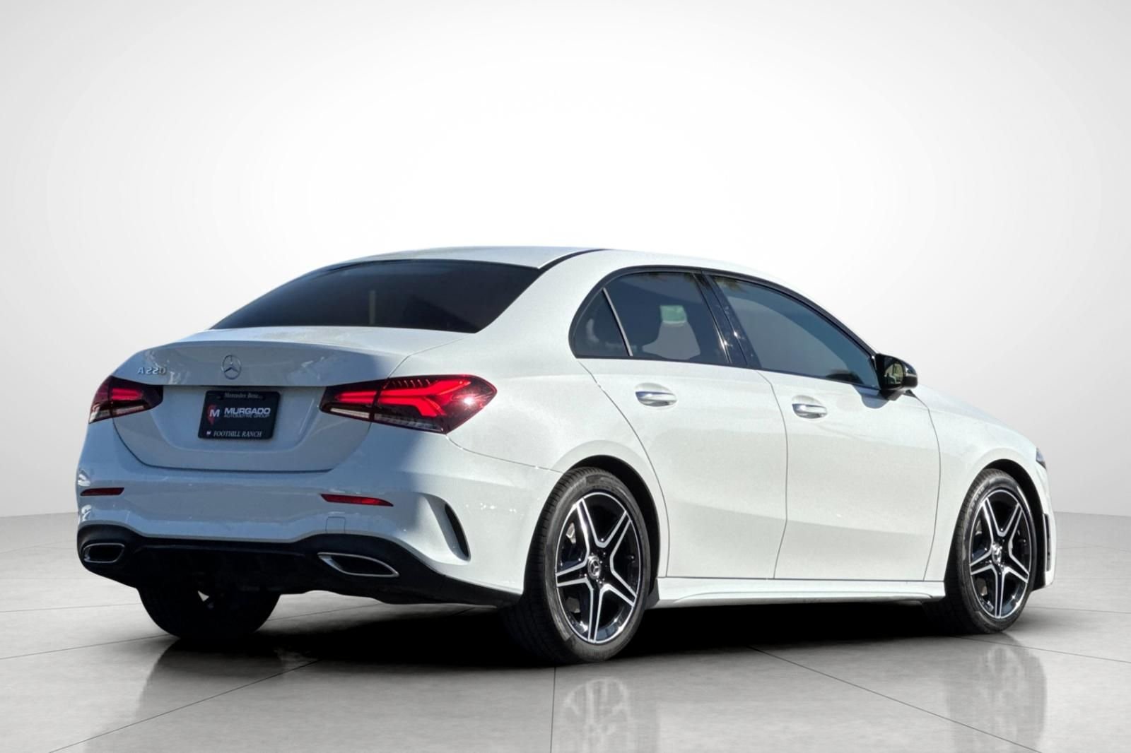 Used 2022 White Mercedes-Benz A 220 image 2
