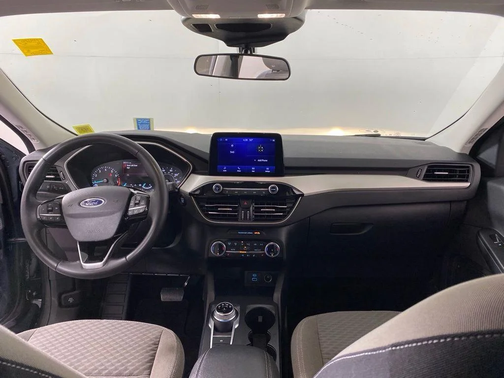 Used 2022 Stone Blue Ford SE image 3