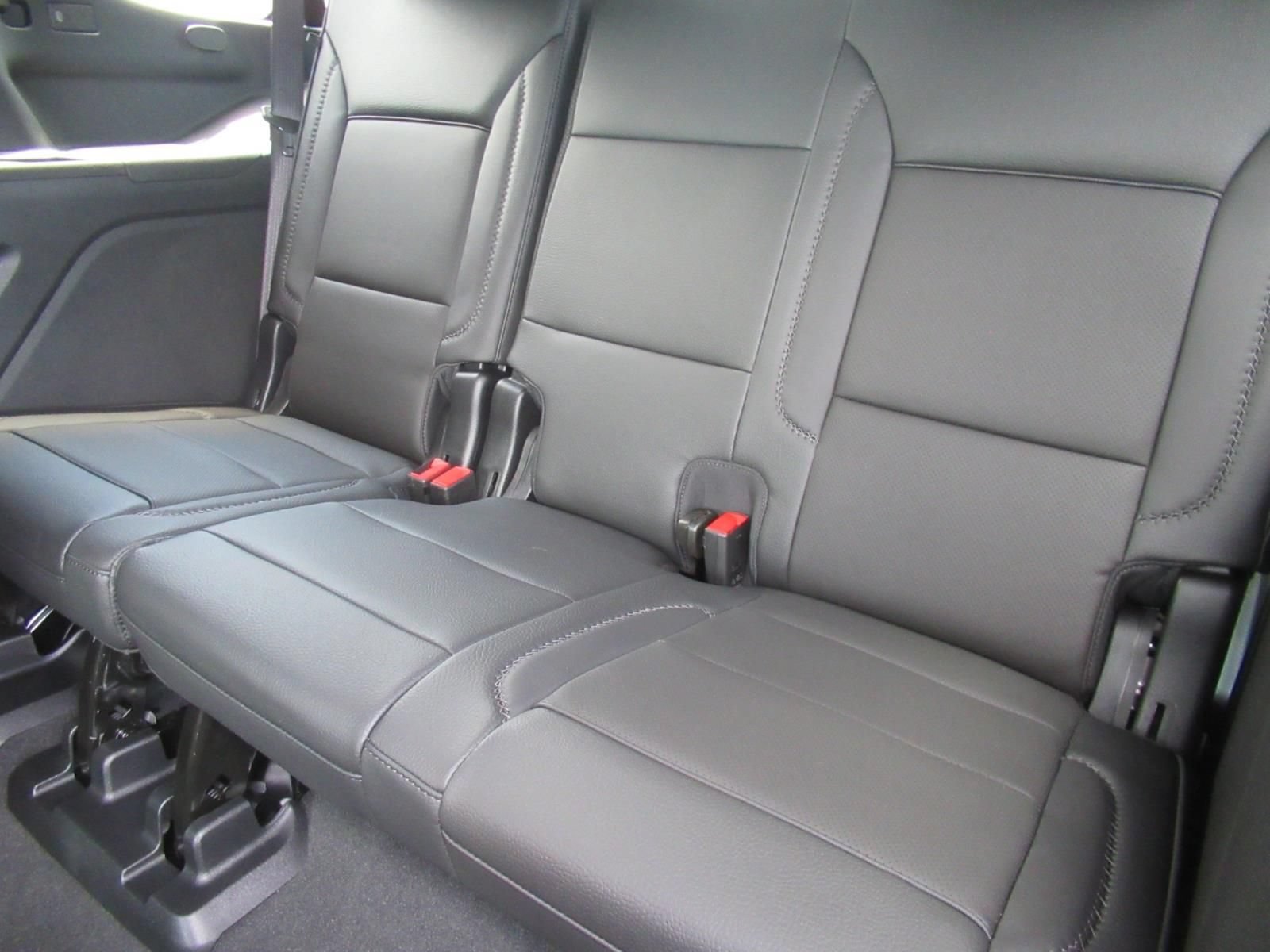 2026 GMC Yukon Denali - Photo 39