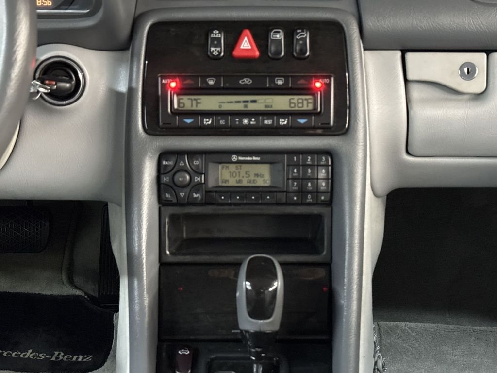 Used 2000 Black Mercedes-Benz CLK 430 image 29