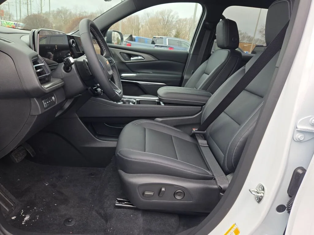 2026 Chevrolet Traverse LT - Photo 24