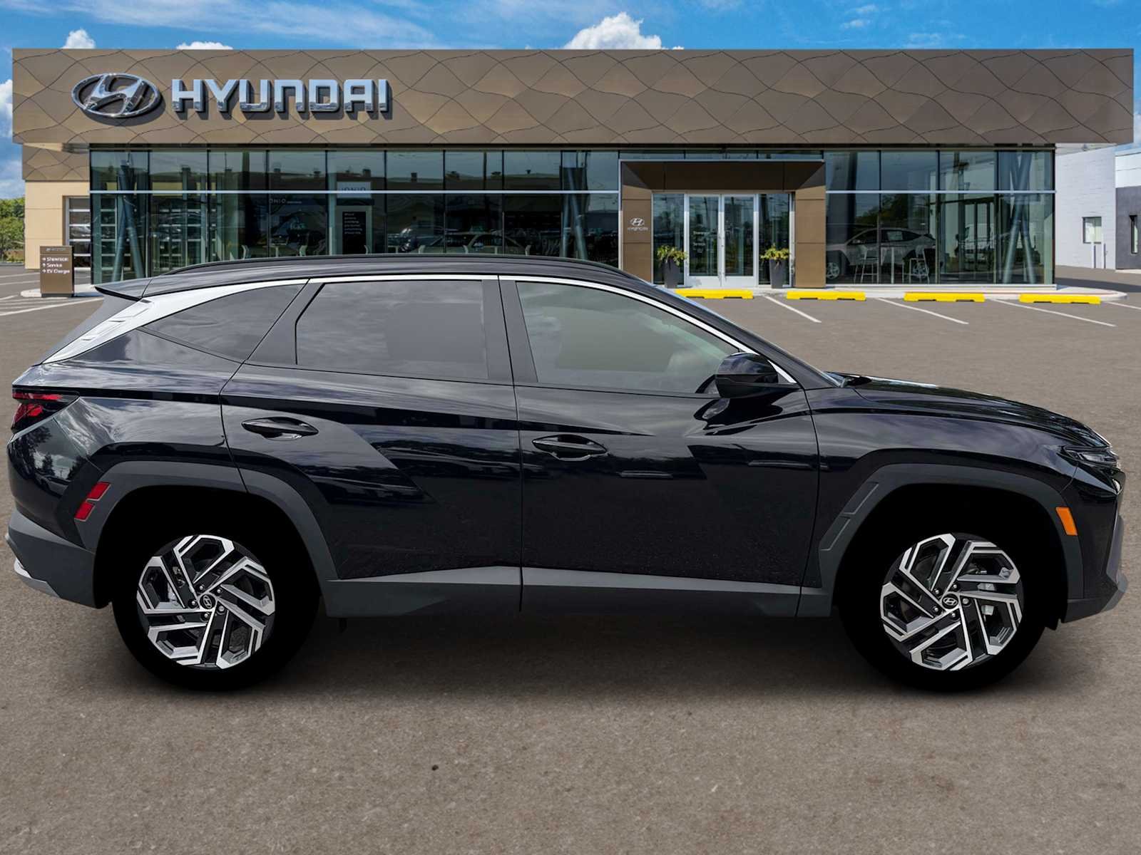 Used 2026 Phantom Black Hyundai SEL Plus image 9