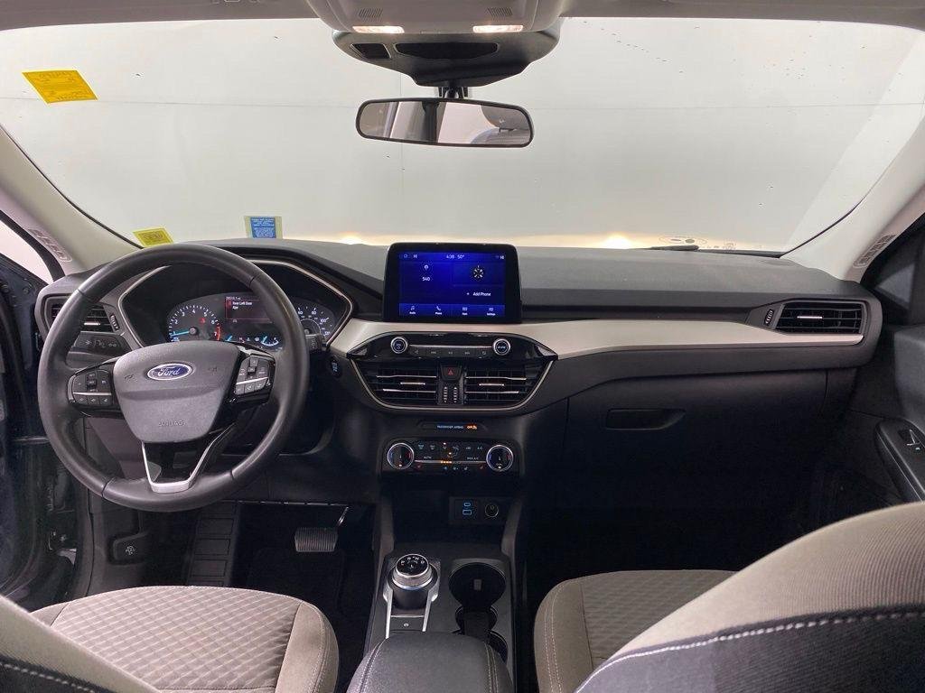 Used 2022 Stone Blue Ford SE image 3