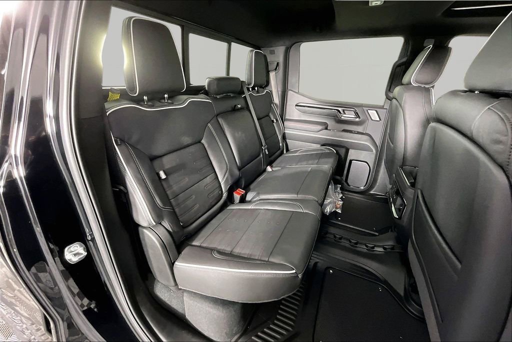 2026 GMC Sierra 1500 AT4X - Photo 11