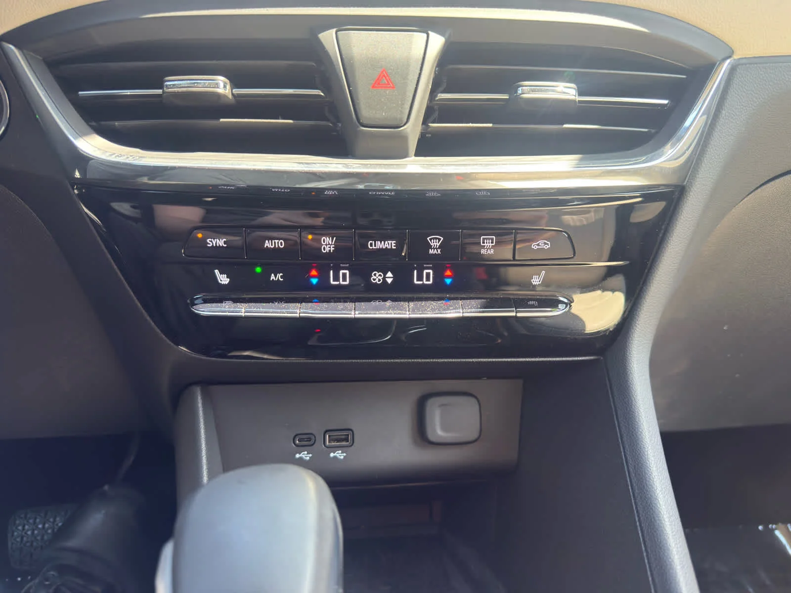 Used 2025 Moonstone Gray Metallic Buick Avenir image 27