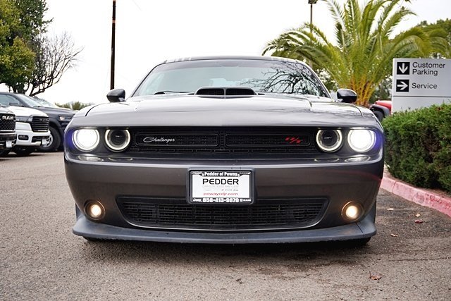 Used 2017 Gray Dodge 392 Hemi Scat Pack Shaker image 4