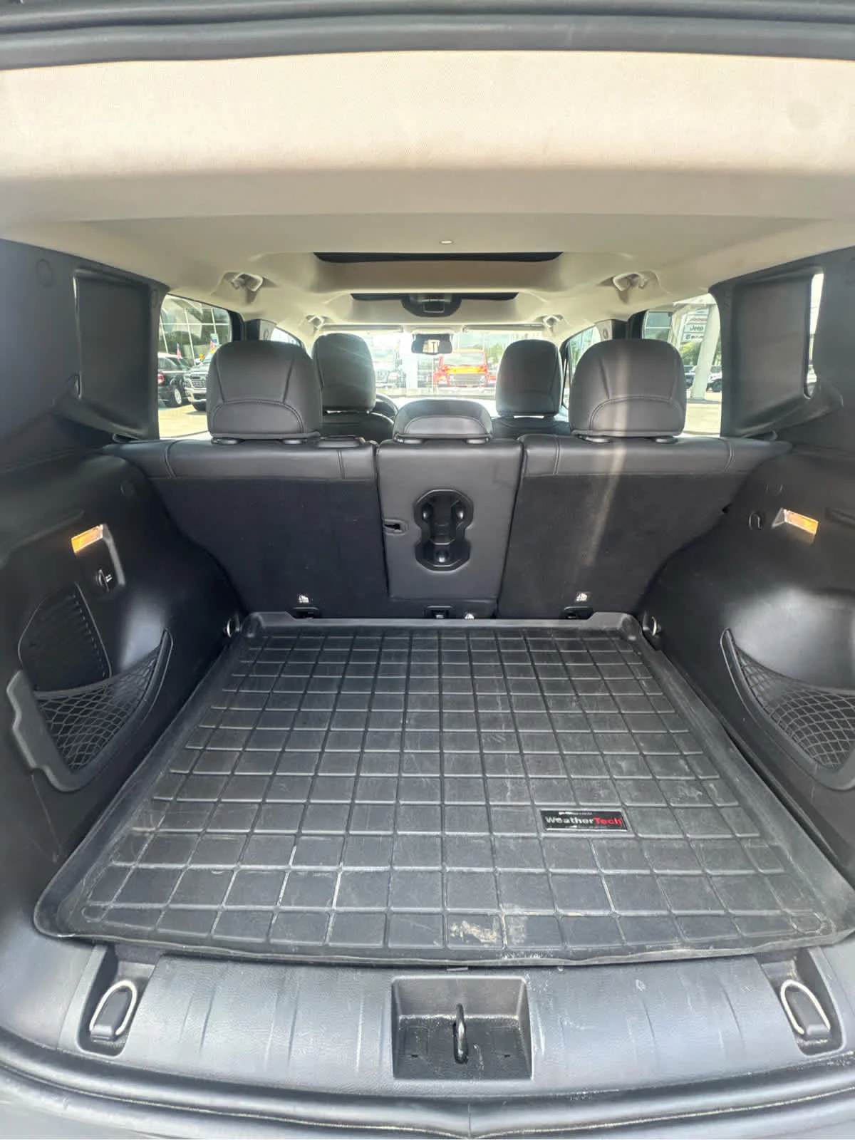 Used 2016 Granite Crystal Clearcoat Metallic Jeep Limited image 20
