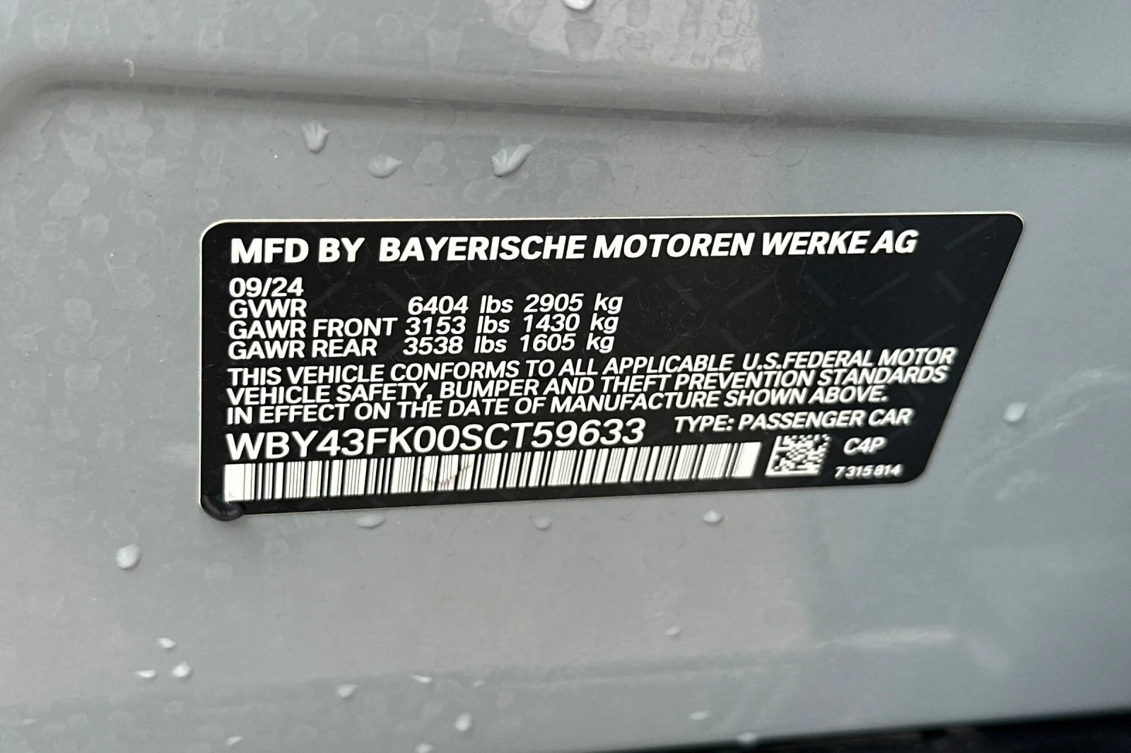 Used 2025 Brooklyn Grey Metallic BMW M60 image 28