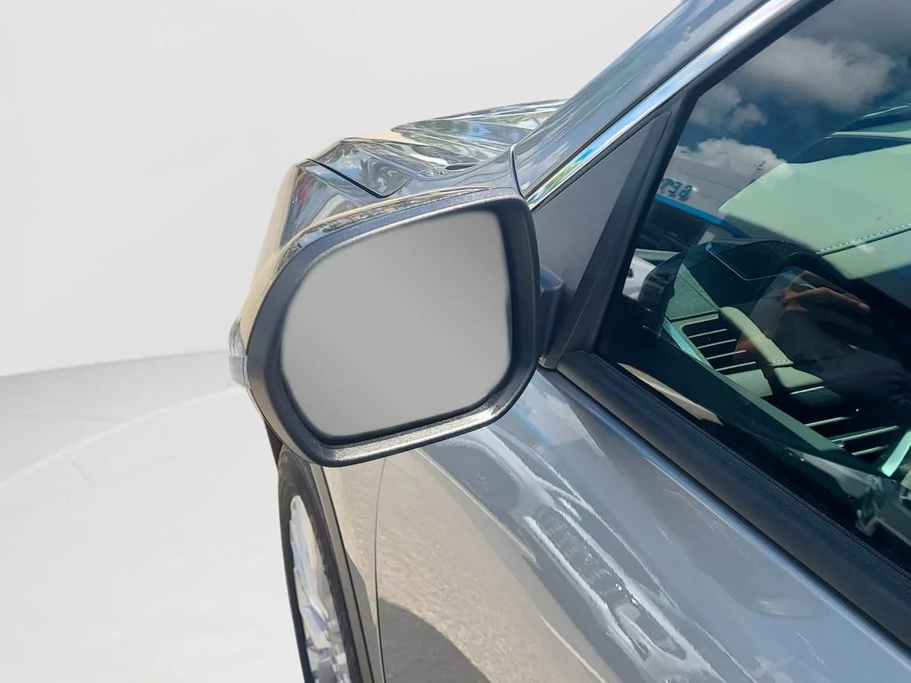 New 2026 Sterling Metallic GMC Elevation image 24