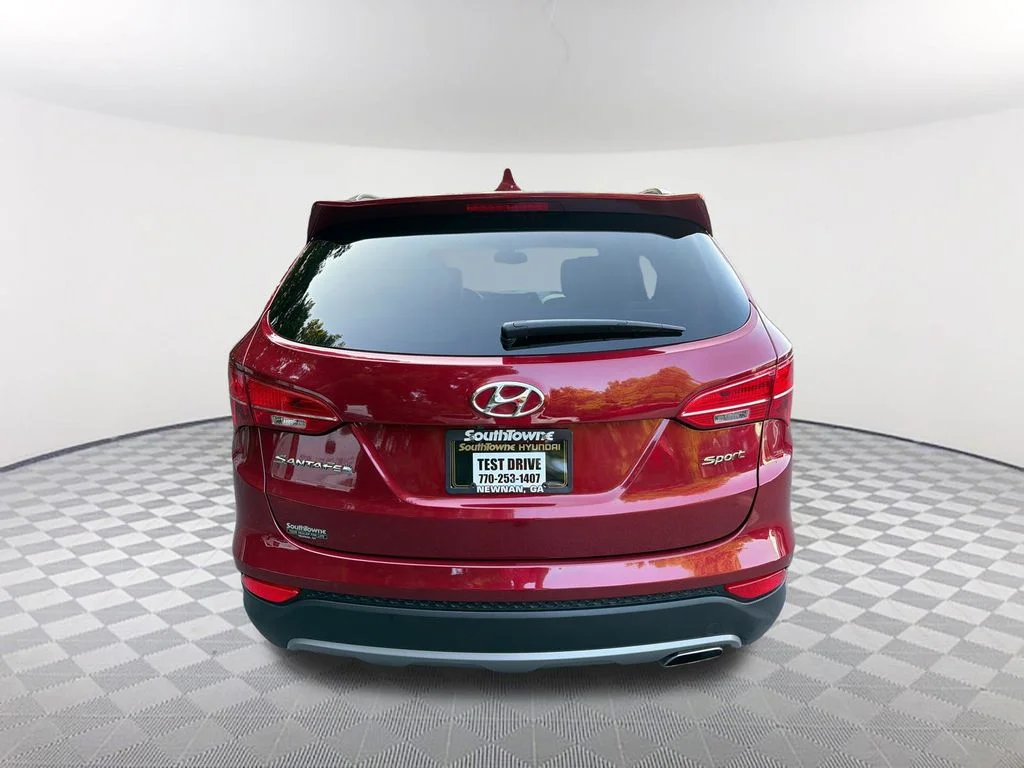 Used 2014 Red Hyundai Base image 6