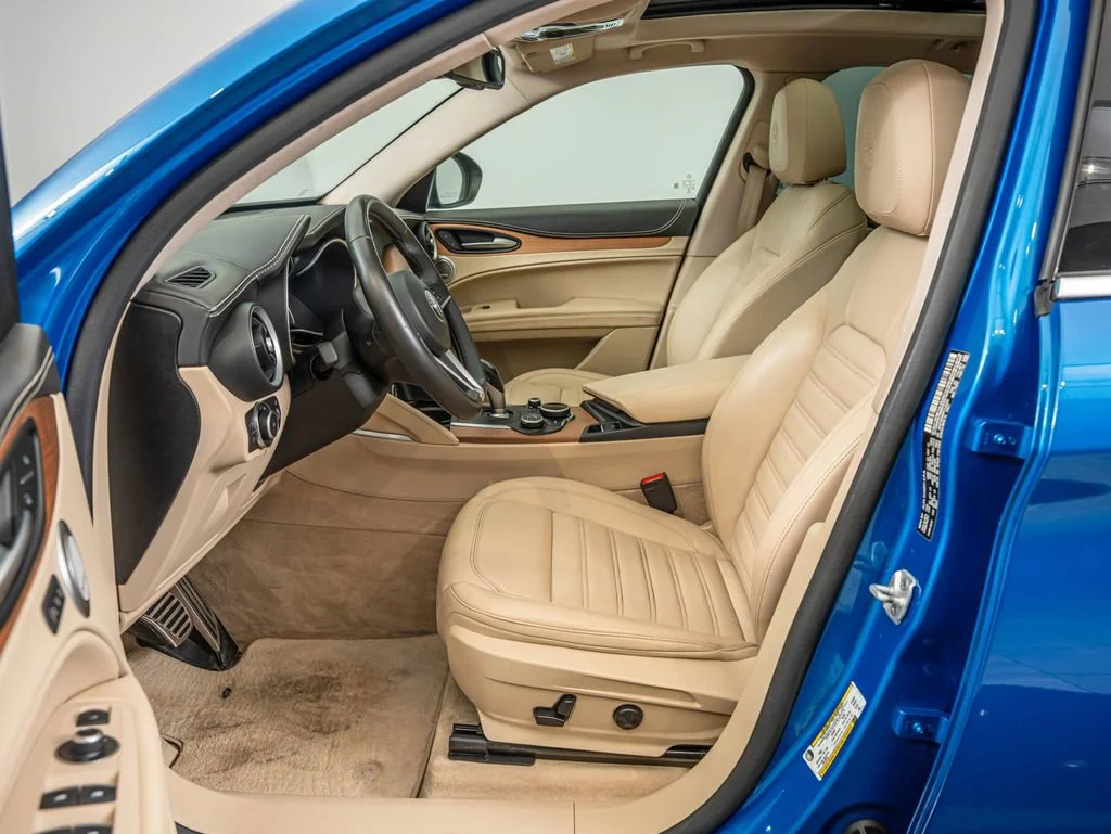 Used 2019 Misano Blue Metallic Alfa Romeo Ti image 33