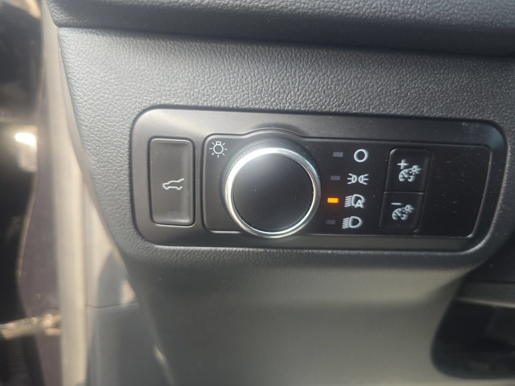 Used 2023 Black Metallic Ford Active image 15