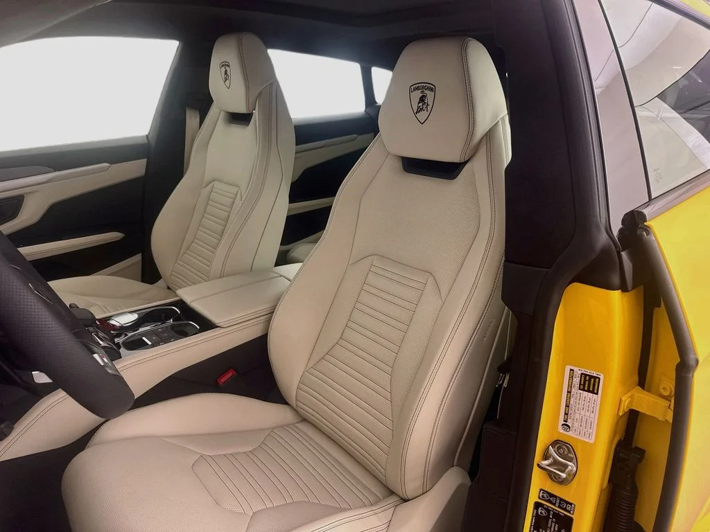Used 2026 Giallo Auge Metallic Lamborghini SE image 20