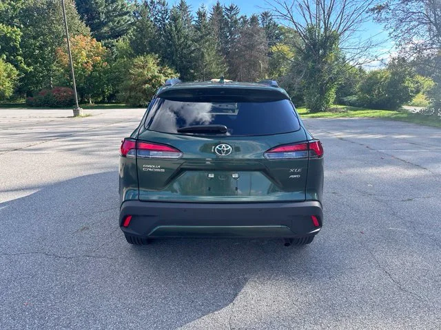 Used 2024  Toyota XLE image 4