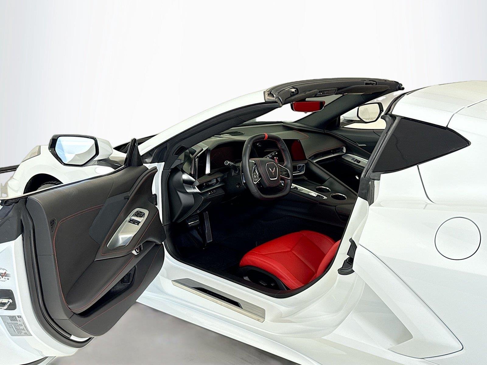 Used 2026 Arctic White Chevrolet 1LT | Performance Exhaust | Paint Matched Accents image 12