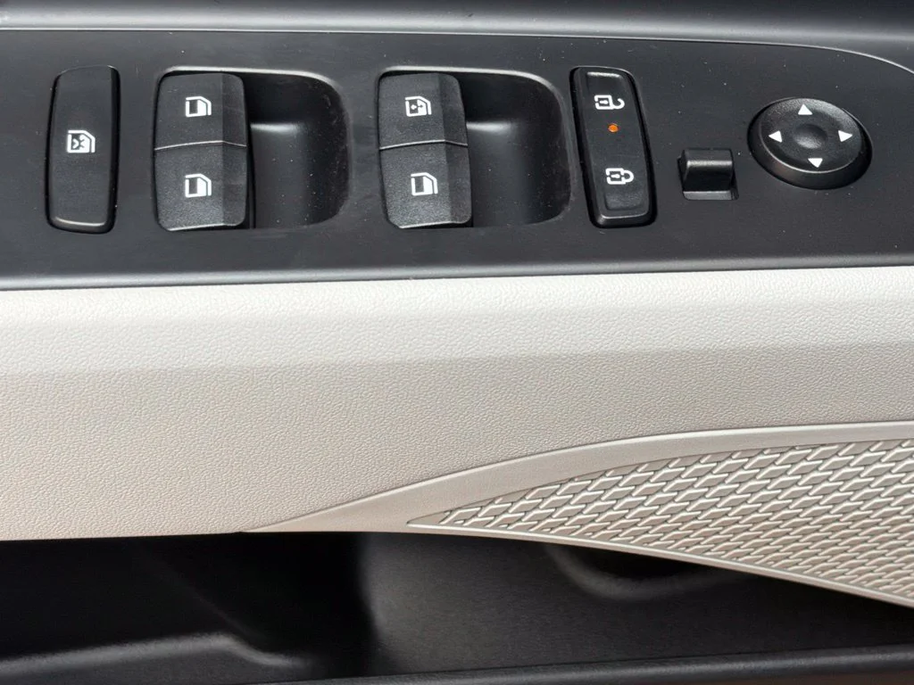 New 2026 Amazon Gray Hyundai SEL Sport Plus image 27