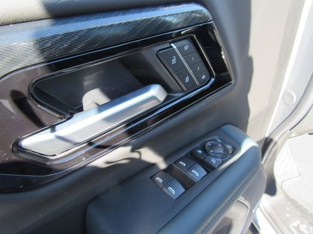 2026 GMC Yukon XL AT4 - Photo 10