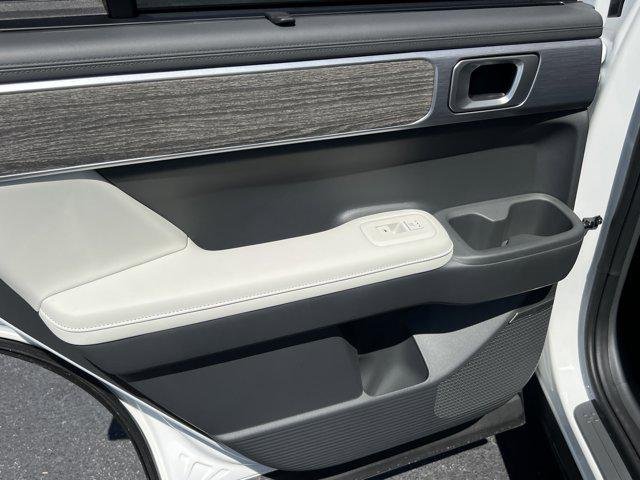 New 2026 Serenity White Hyundai Limited 6P image 16