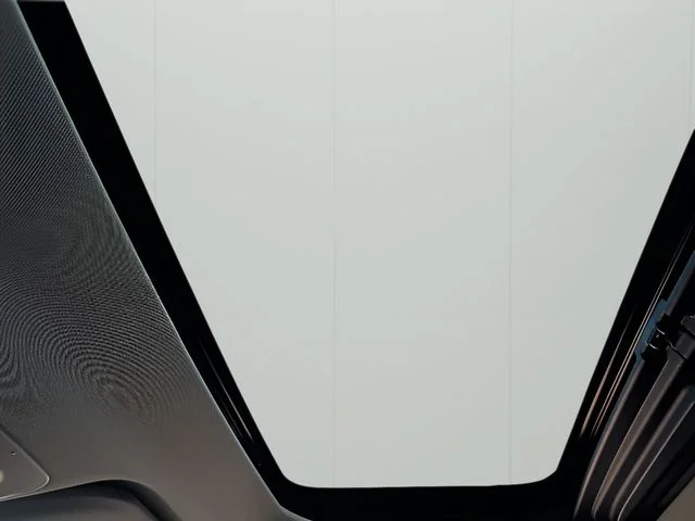 Used 2017 White GMC Limited image 33