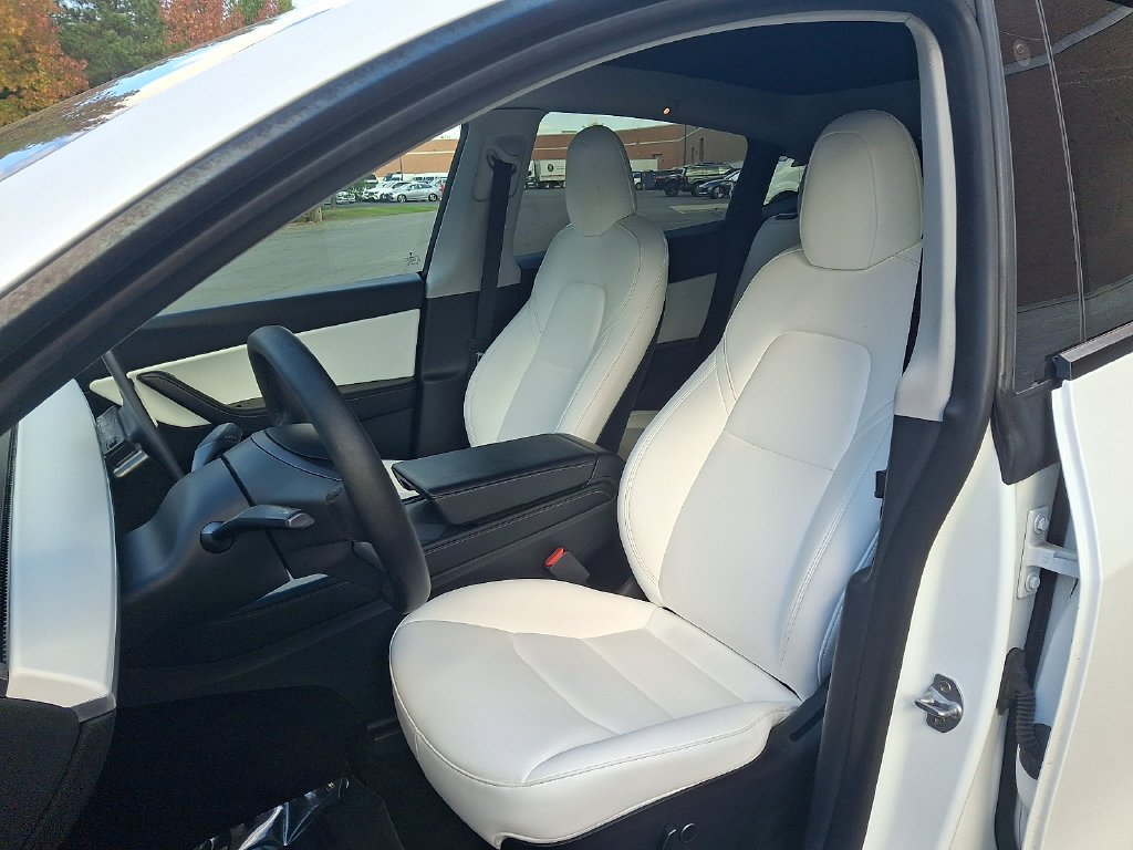 Used 2021 Pearl White Multi-Coat Tesla Long Range image 13