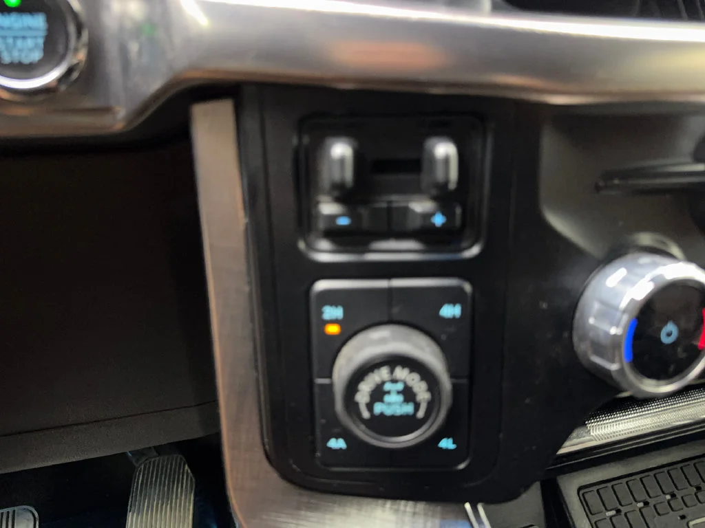 Used 2023  Ford King Ranch image 64