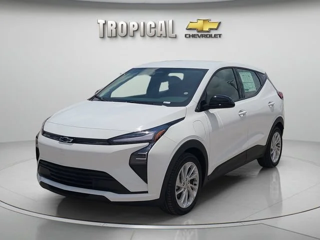 New 2027 Summit White Chevrolet LT image 1