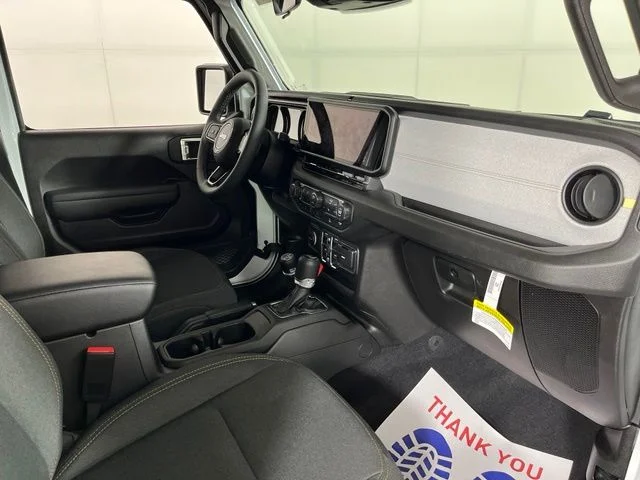 Used 2026 White/off-white Jeep Sport S image 45