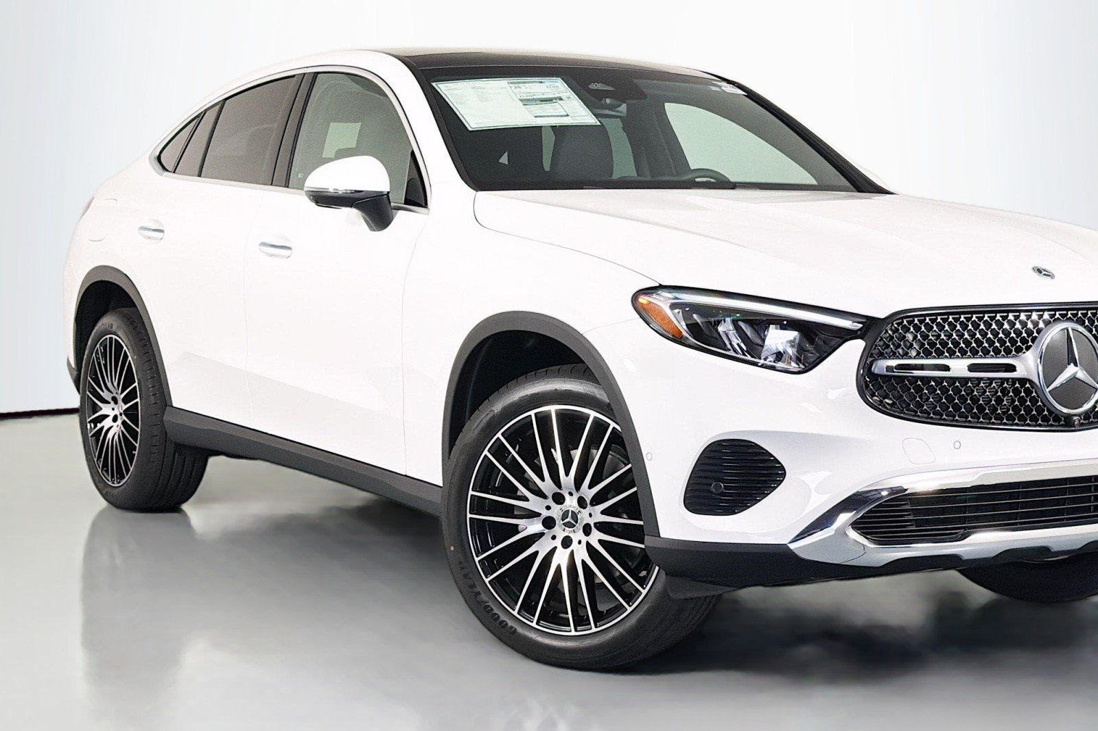 New 2026 Polar White Mercedes-Benz GLC 300 4MATIC® Coupe image 13