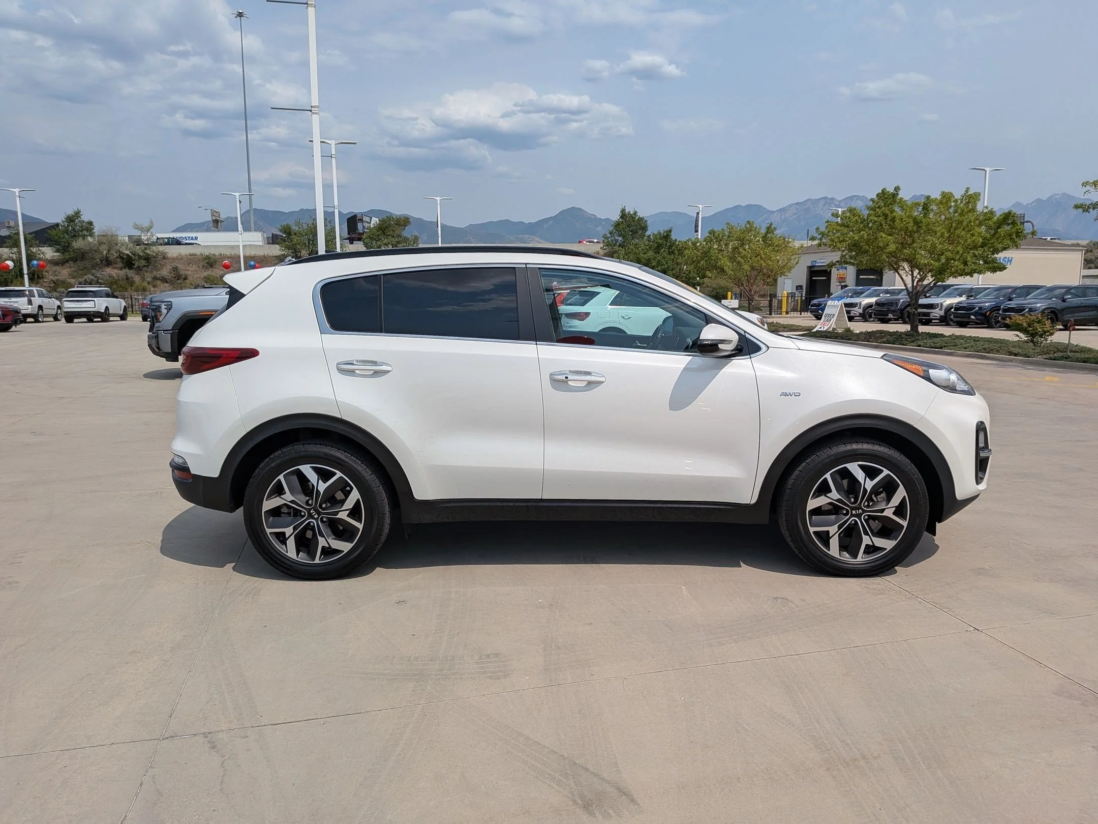 Used 2021 Snow White Pearl Kia EX image 6
