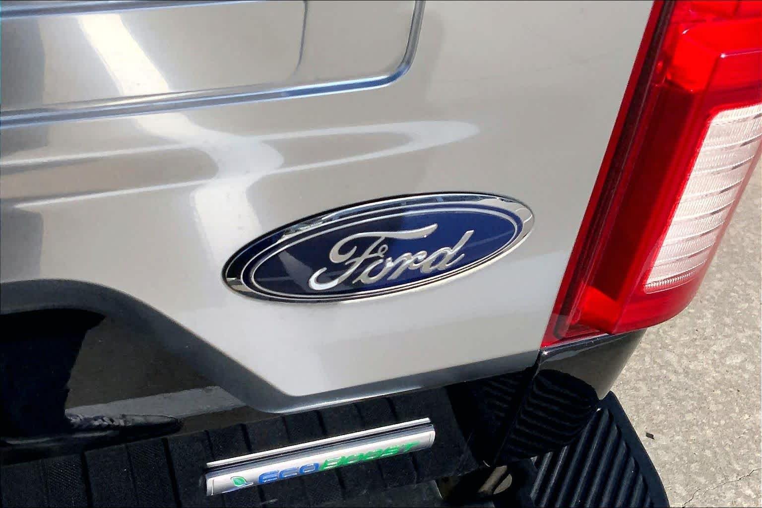 Used 2019 Agate Black Metallic Ford King Ranch image 10