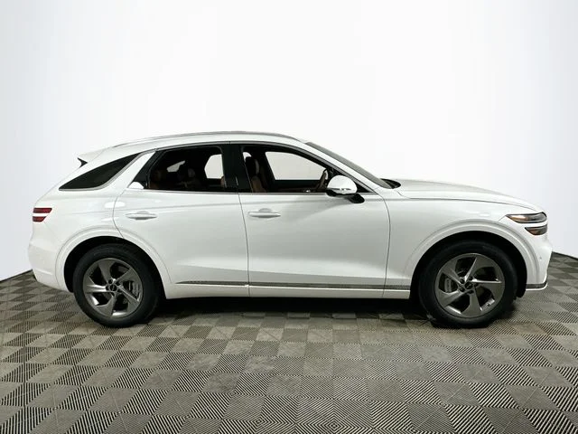 New 2026 White Genesis 2.5T Advanced image 3