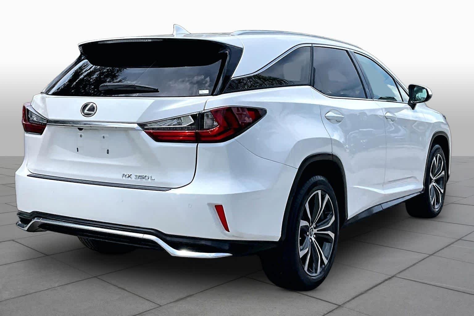 Used 2019 Eminent White Pearl Lexus Premium image 13
