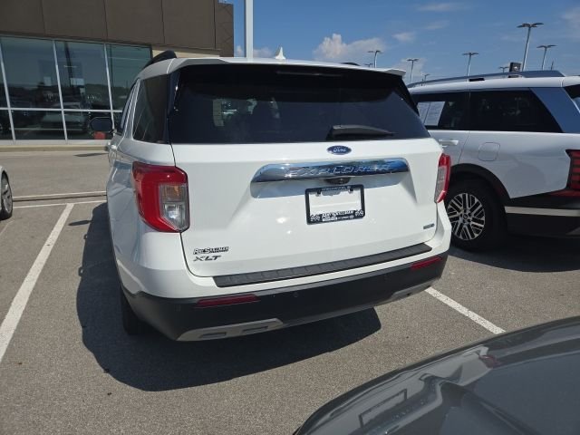 Used 2020 White Ford XLT image 3