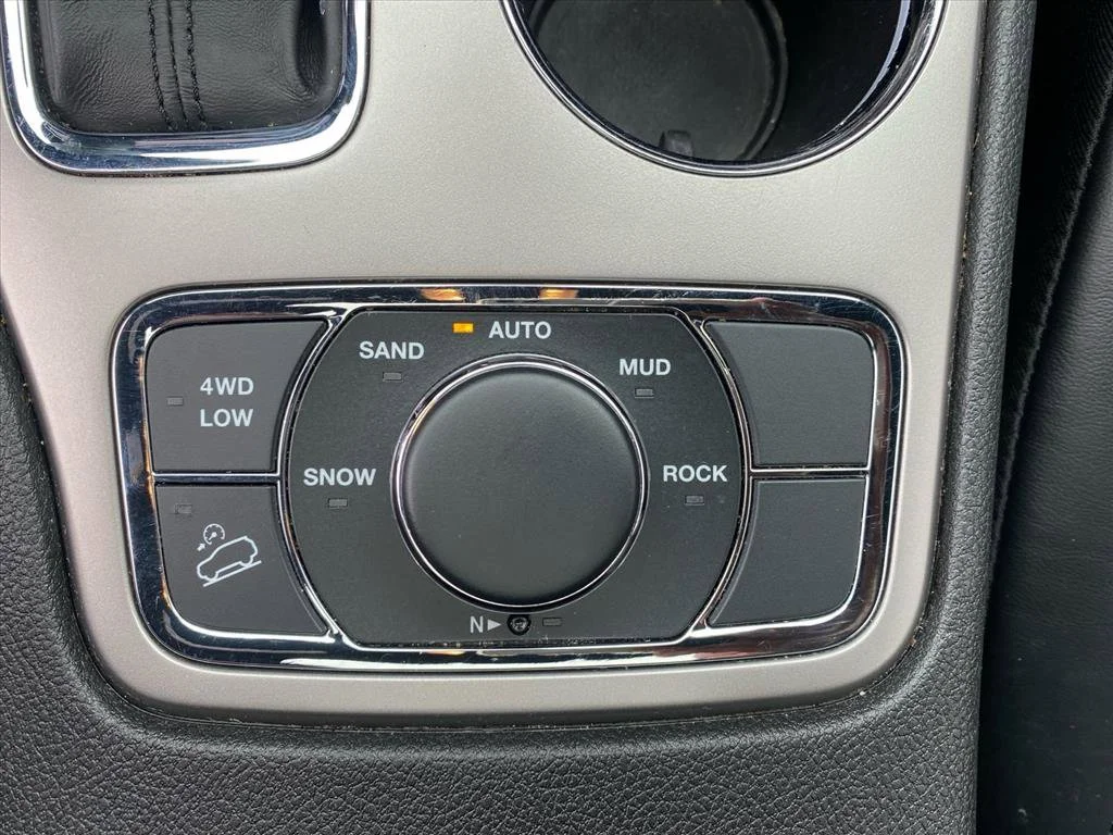 Used 2021 Bright White Clearcoat Jeep Limited image 13