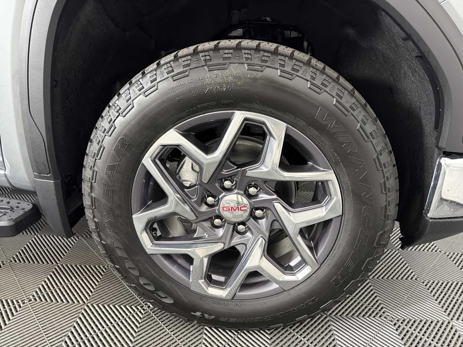 2026 GMC Sierra 1500 SLT - Photo 10